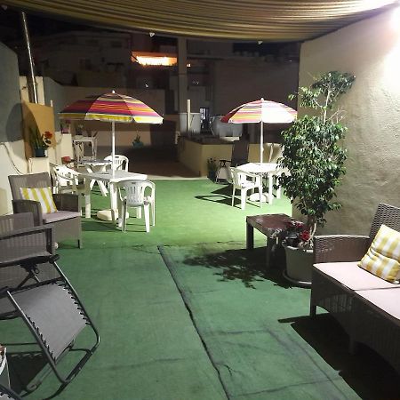 Seabreeze Holiday Guestrooms Сейнт Полс Бей Екстериор снимка