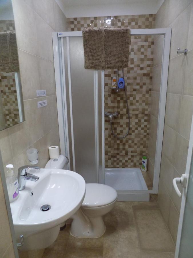 Seabreeze Holiday Guestrooms Сейнт Полс Бей Екстериор снимка