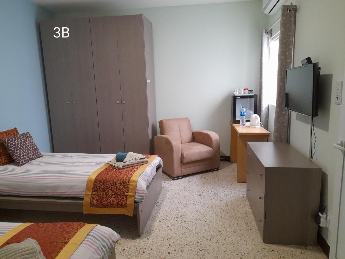 Seabreeze Holiday Guestrooms Сейнт Полс Бей Екстериор снимка