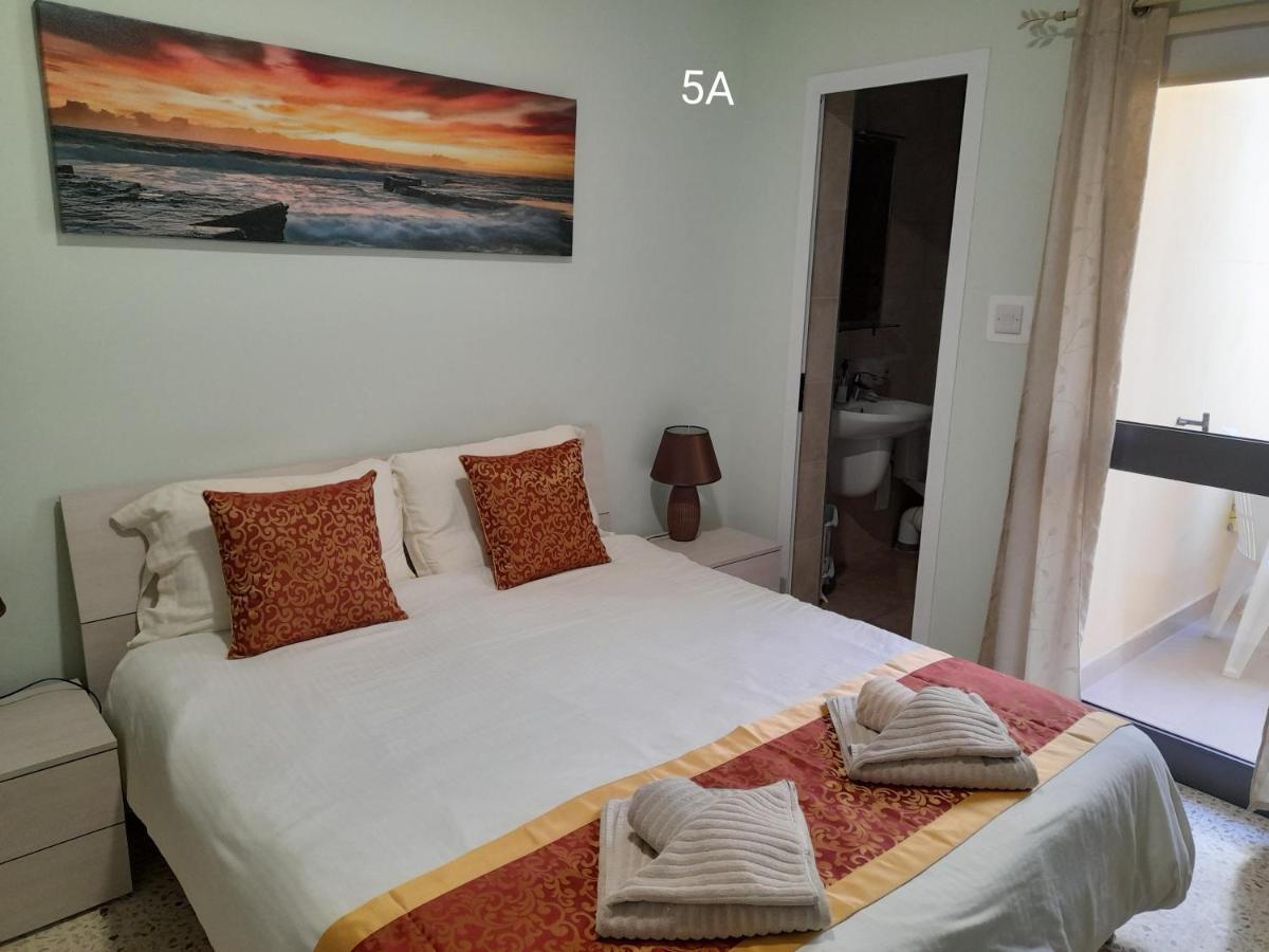 Seabreeze Holiday Guestrooms Сейнт Полс Бей Екстериор снимка